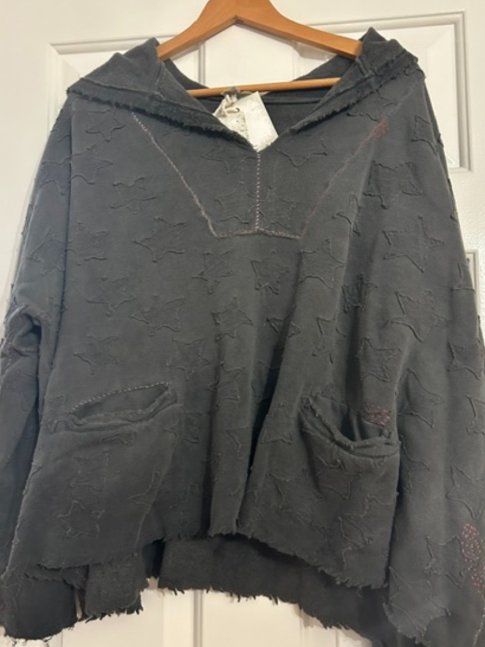 NWT - Magnolia Pearl Star Applique Fritza Hoodie TOP 2399 TWILT